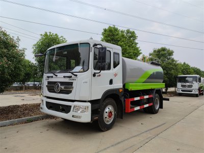 杭州用戶喜提12方灑水車，澆花、澆樹、綠化噴灑功能全